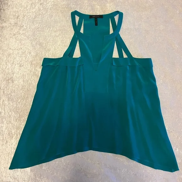 BCBG Max Azria Cut- out Top - Picture 4 of 5